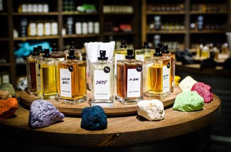 what does synthetic perfume smell like